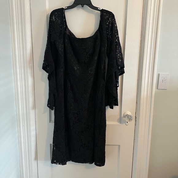 City Chic Mystic Lace Dress Size 18 Bell Sleeve Off Shoulder NWT - Picture 3 of 7